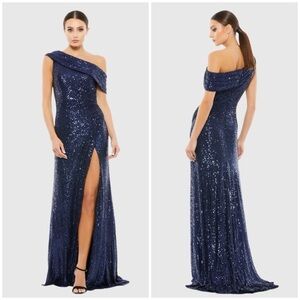 IEENA FOR MAC DUGGAL Navy Sequined Drop Shoulder Gown